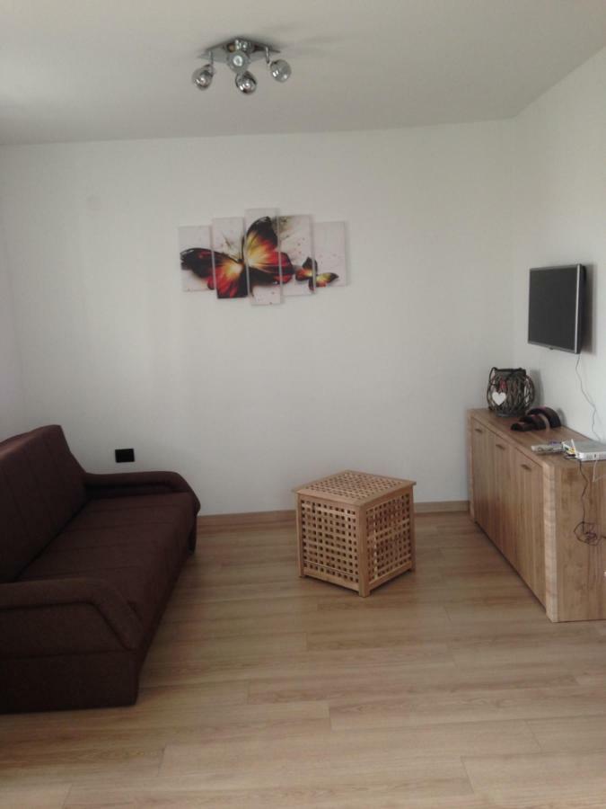 Residence4A-Appartamento Bianco Ravni Zewnętrze zdjęcie